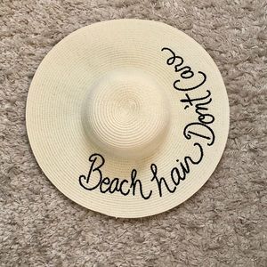 Tart Collections Floppy Beach Hat / Sun Hat